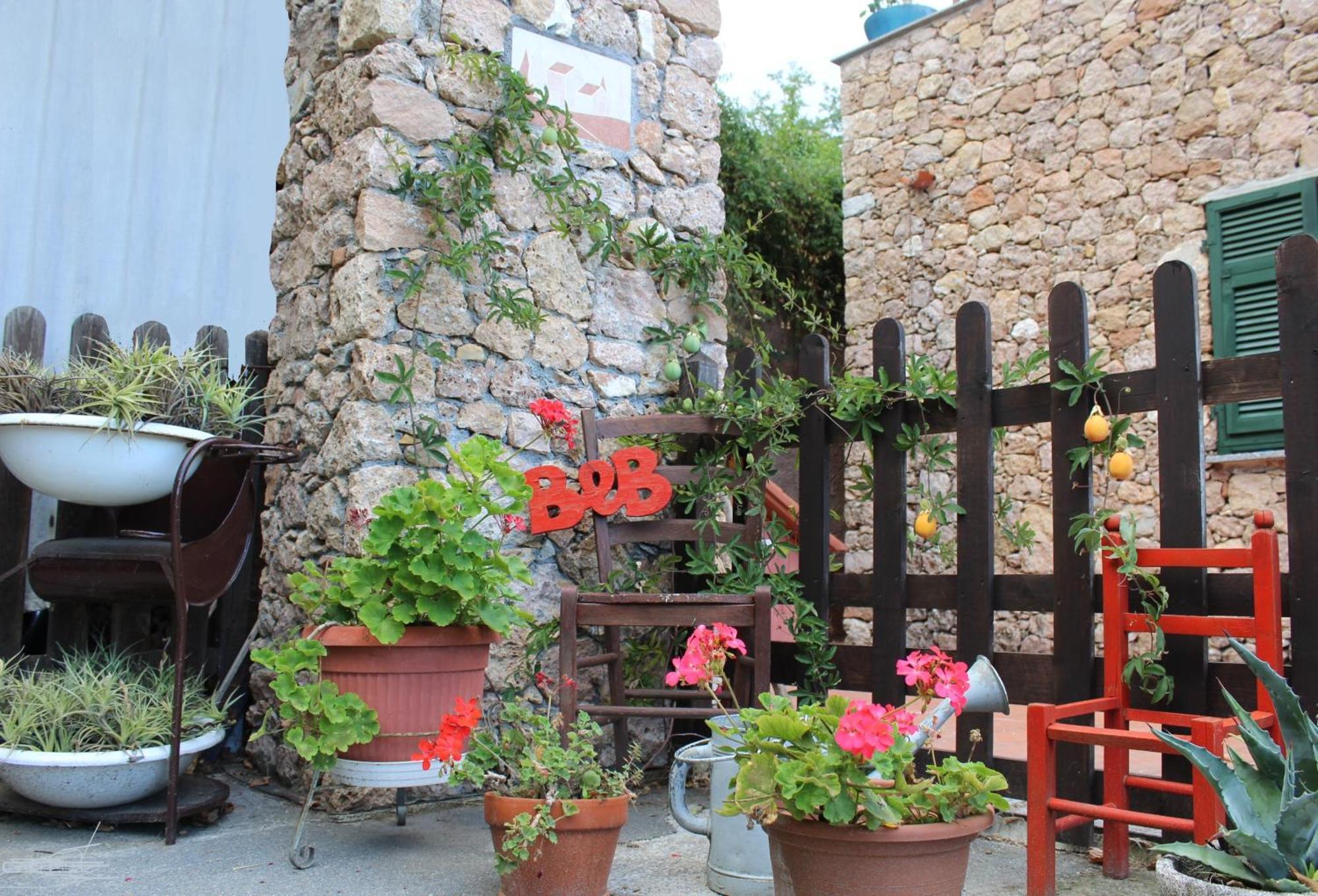 Segni E Impronta Bed and Breakfast Finale Ligure Exteriör bild